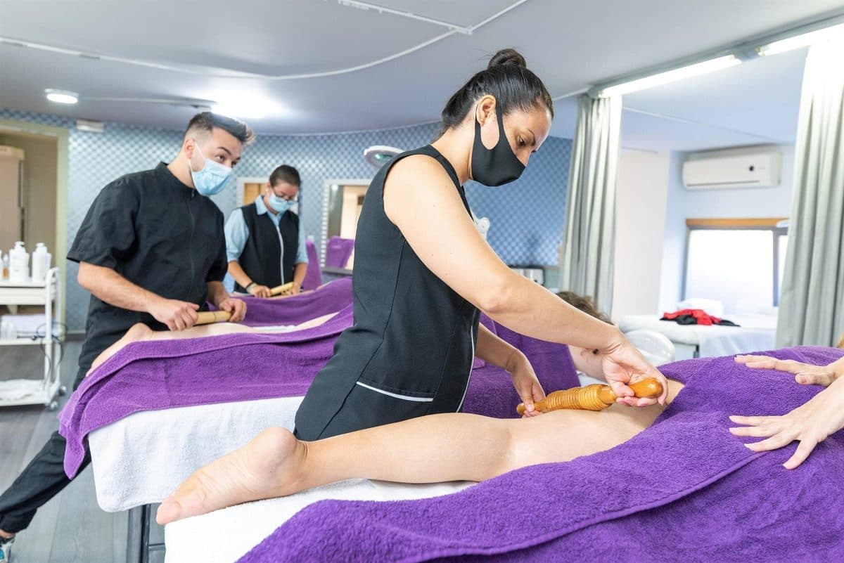 Instalaciones de la escuela de peluquería y estética Ondas & Perfil en O Porriño