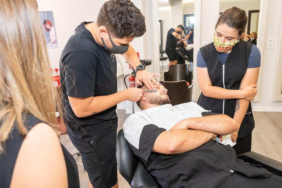 Instalaciones de la escuela de peluquería y estética Ondas & Perfil en O Porriño